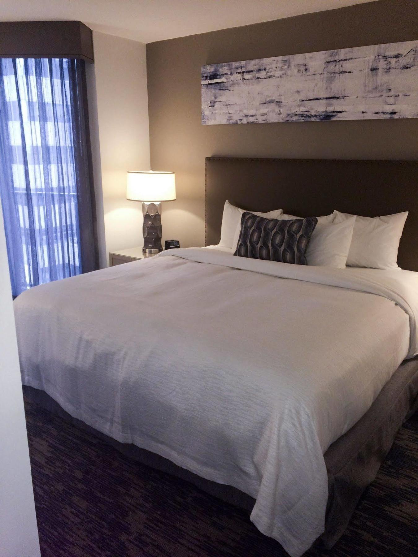 Embassy Suites Philadelphia - Center City Eksteriør billede