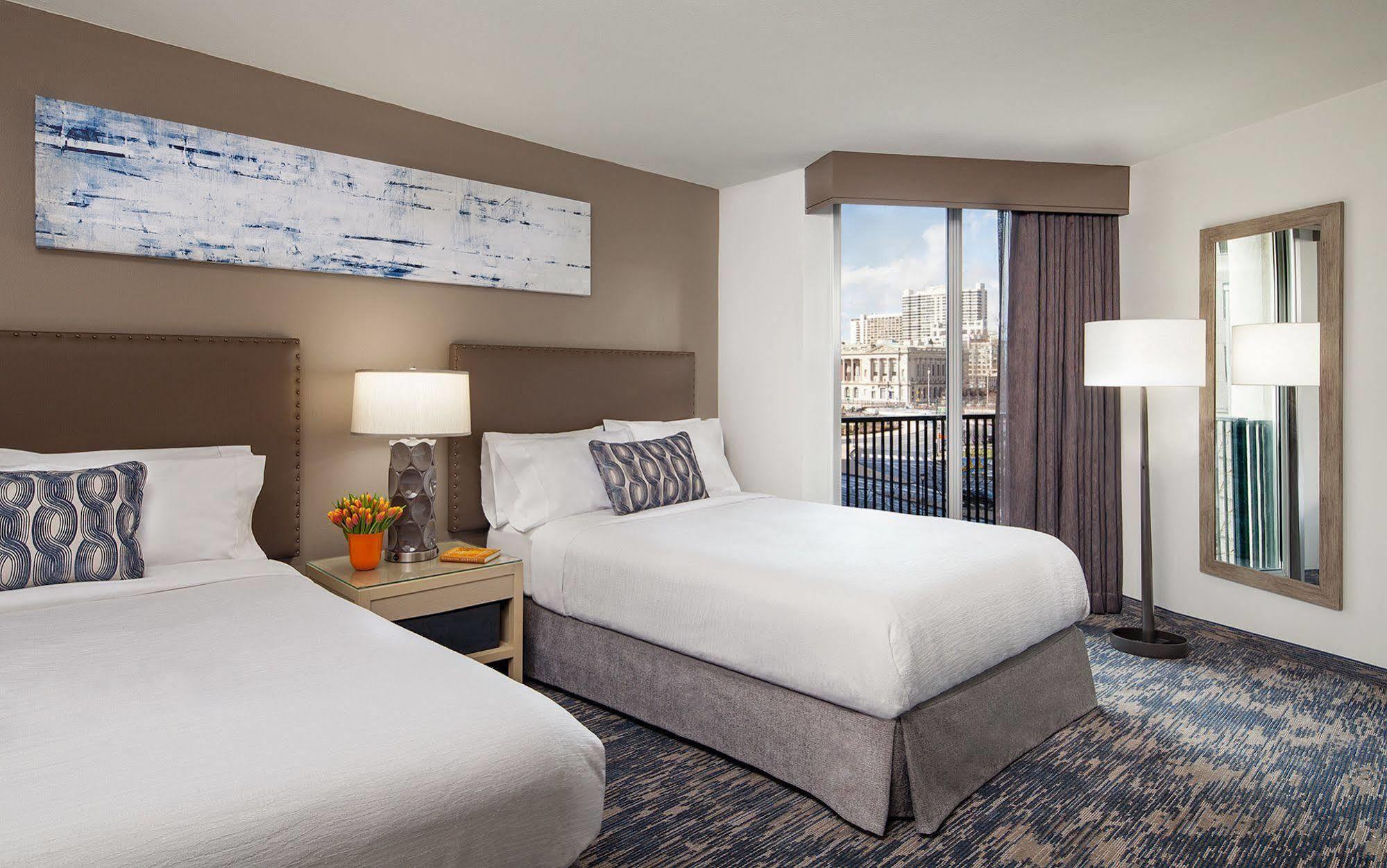 Embassy Suites Philadelphia - Center City Eksteriør billede
